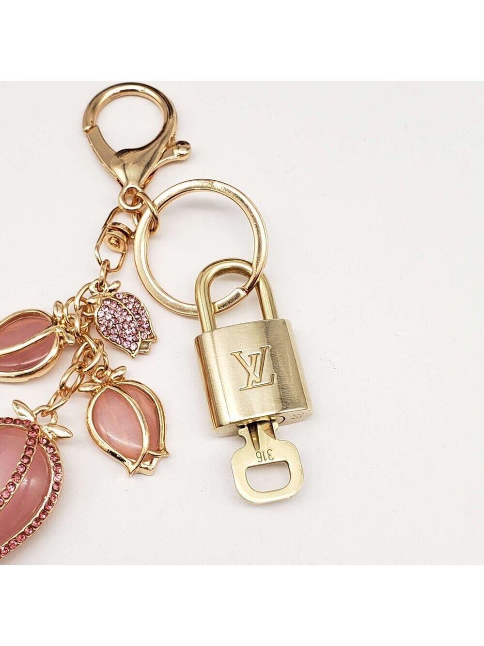 LV Authentic Gold Padlock 🔒 Key Set w/ Unbranded Flower Keychain Charm - Picture 4 of 7